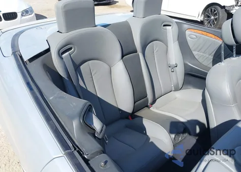 2007 Mercedes-Benz Clk 350 из США, поврежденный, VIN WDBTK56G57F226355